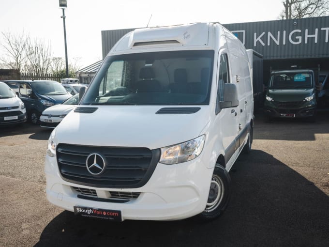 2025 Mercedes-benz Sprinter