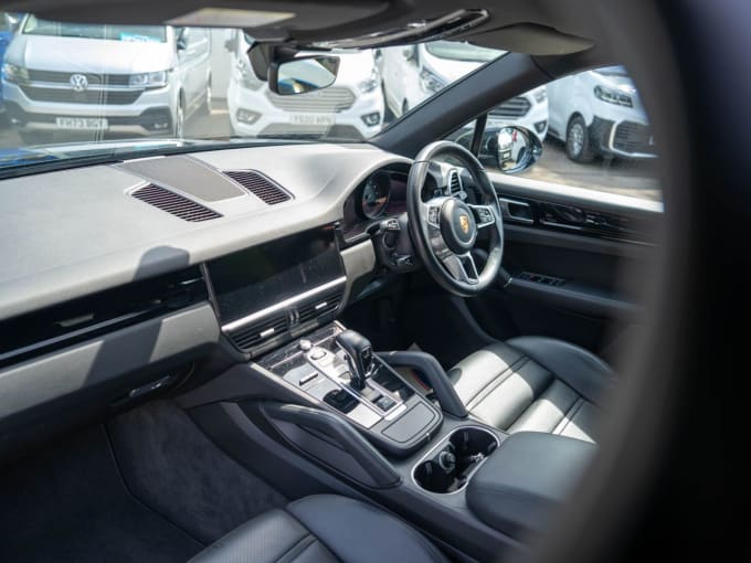 2025 Porsche Cayenne