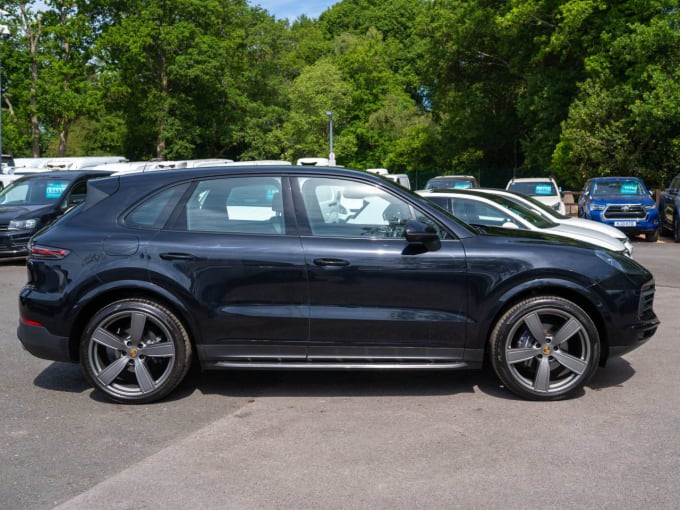 2025 Porsche Cayenne