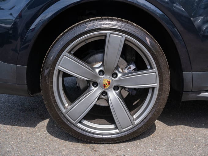 2025 Porsche Cayenne