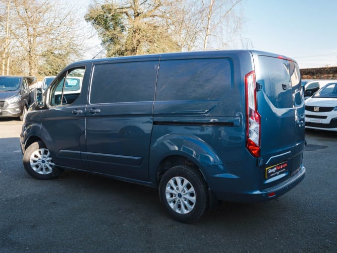 2025 Ford Transit Custom