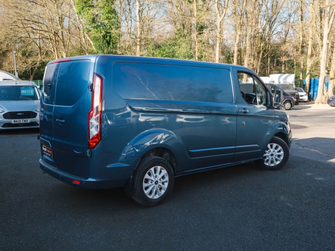 2025 Ford Transit Custom