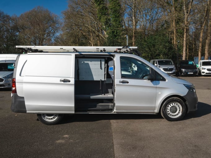 2025 Mercedes-benz Vito