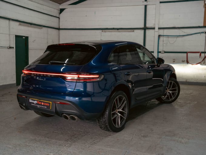 2025 Porsche Macan