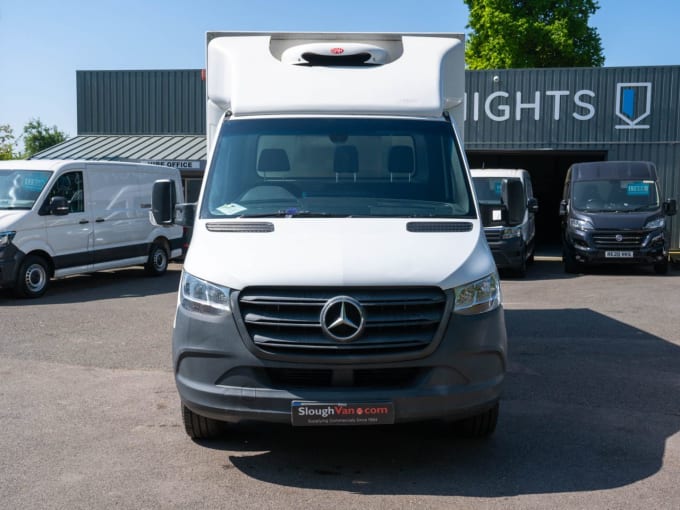 2025 Mercedes-benz Sprinter