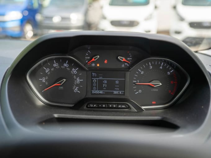 2025 Peugeot Partner
