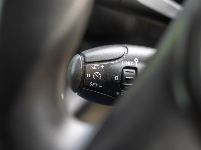 2025 Peugeot Partner