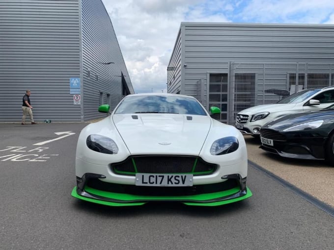 2025 Aston Martin Vantage
