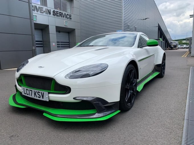 2025 Aston Martin Vantage