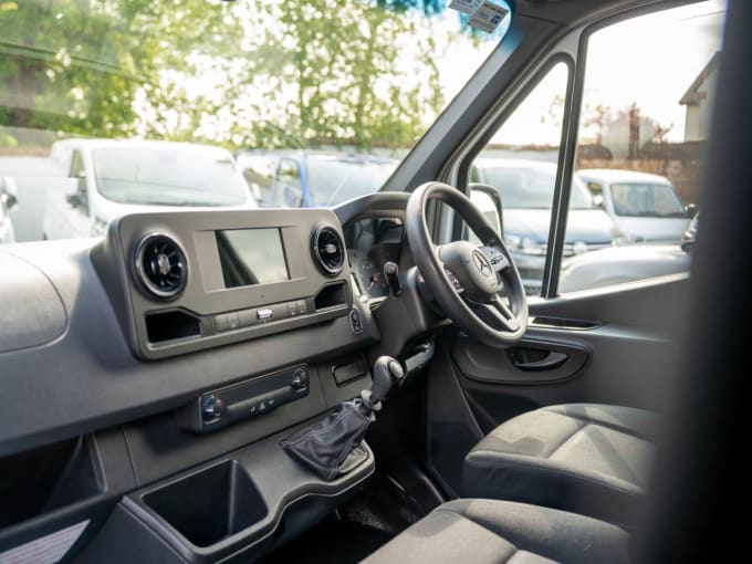 2025 Mercedes-benz Sprinter