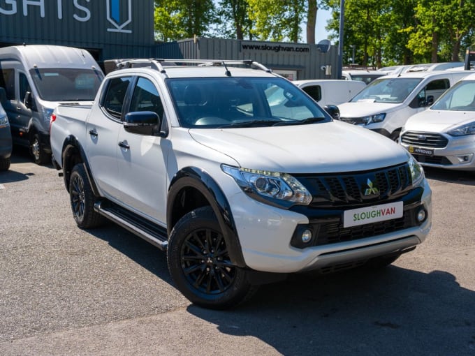 2025 Mitsubishi L200