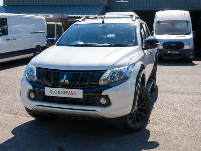 2025 Mitsubishi L200