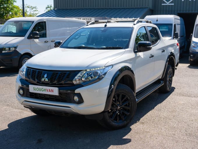 2025 Mitsubishi L200