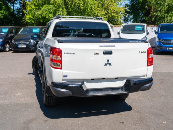2025 Mitsubishi L200