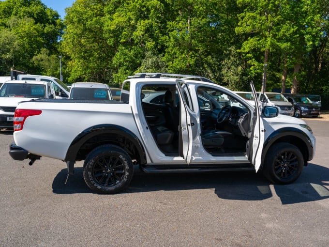 2025 Mitsubishi L200