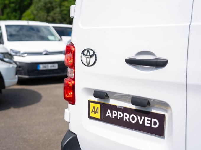2025 Toyota Proace