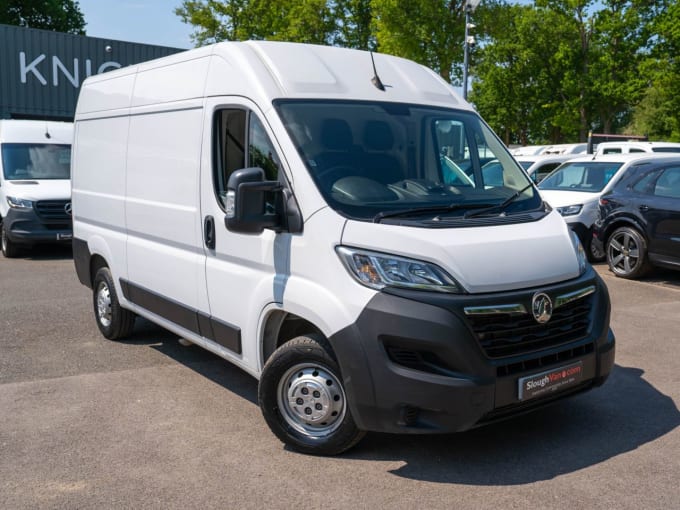 2025 Vauxhall Movano