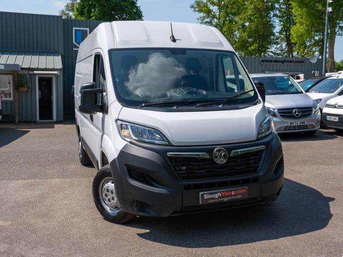 2025 Vauxhall Movano