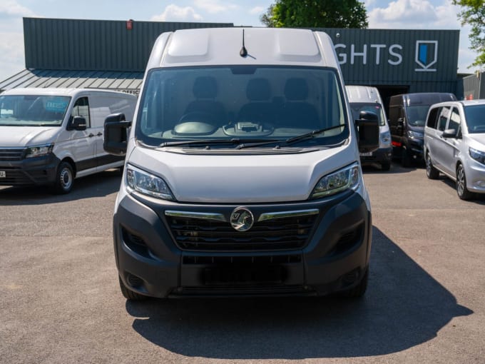 2025 Vauxhall Movano