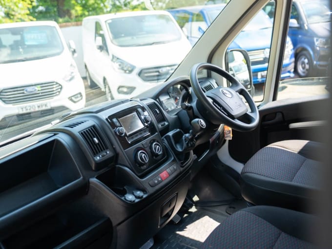 2025 Vauxhall Movano