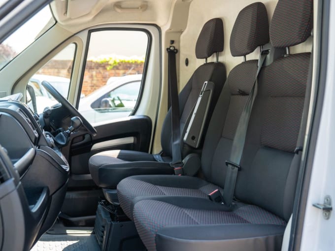 2025 Vauxhall Movano