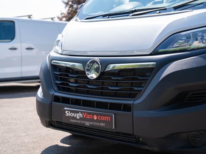 2025 Vauxhall Movano