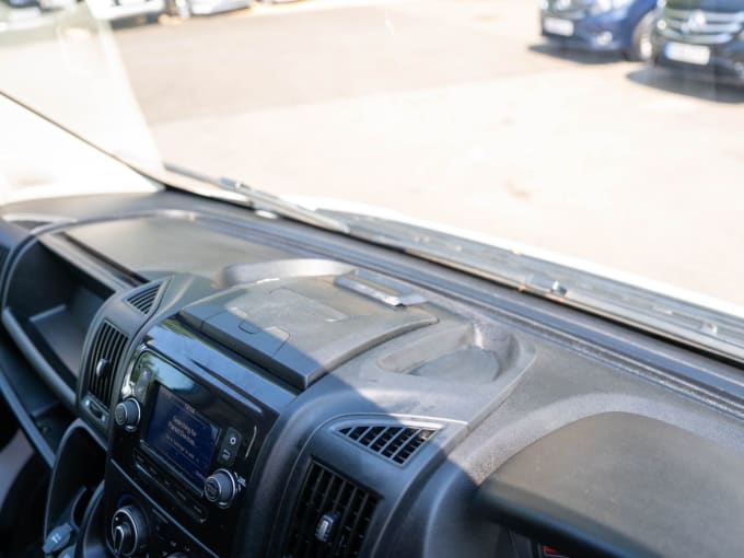 2025 Vauxhall Movano