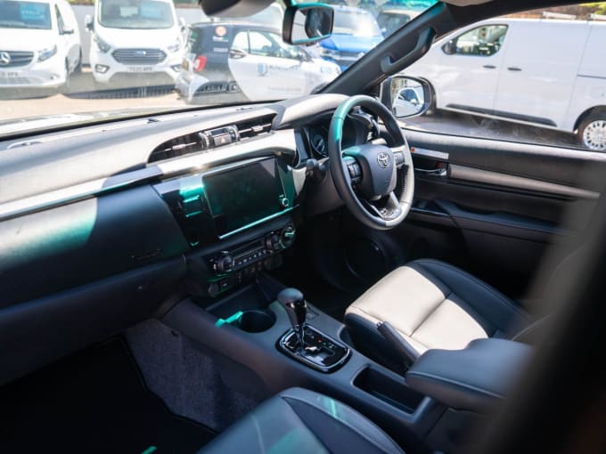 2025 Toyota Hi-lux