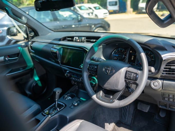 2025 Toyota Hi-lux