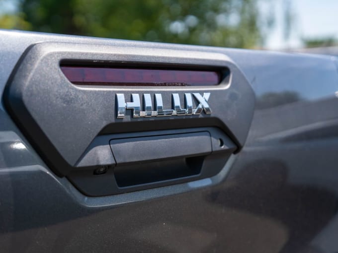 2025 Toyota Hi-lux