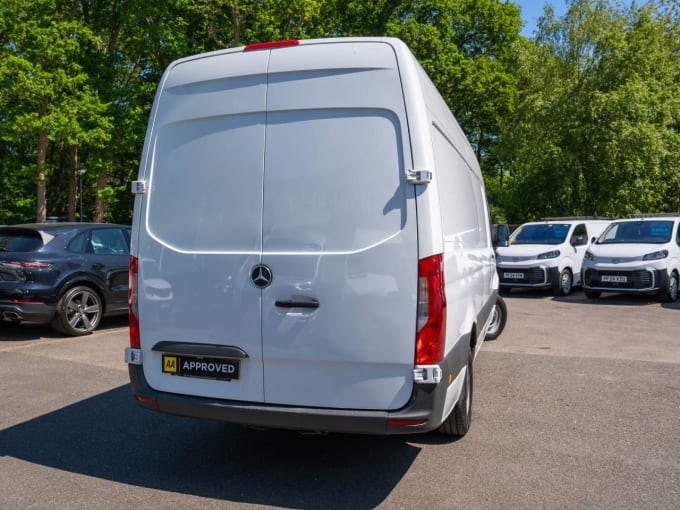 2025 Mercedes-benz Sprinter