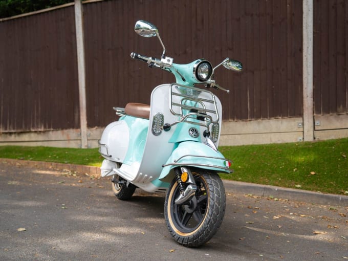 2025 Velo Ev 3000