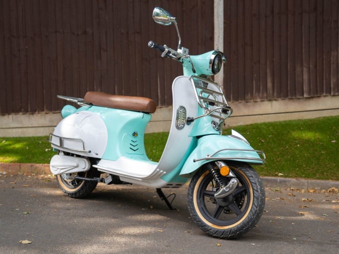 2025 Velo Ev 3000