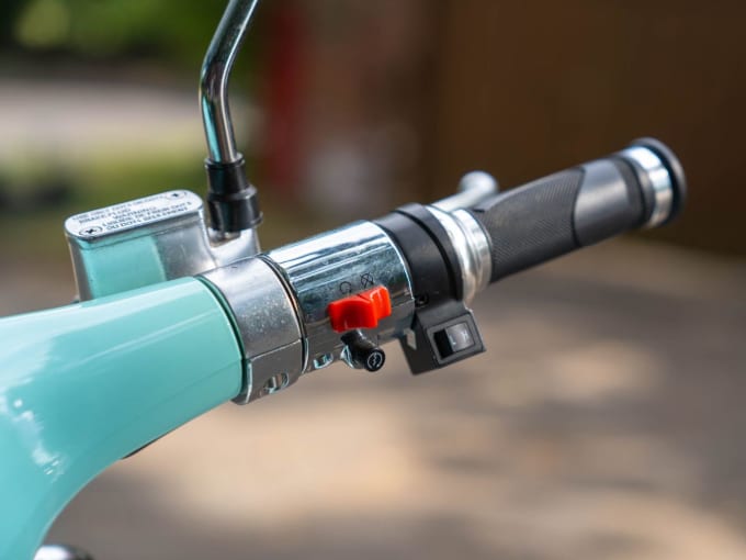 2025 Velo Ev 3000