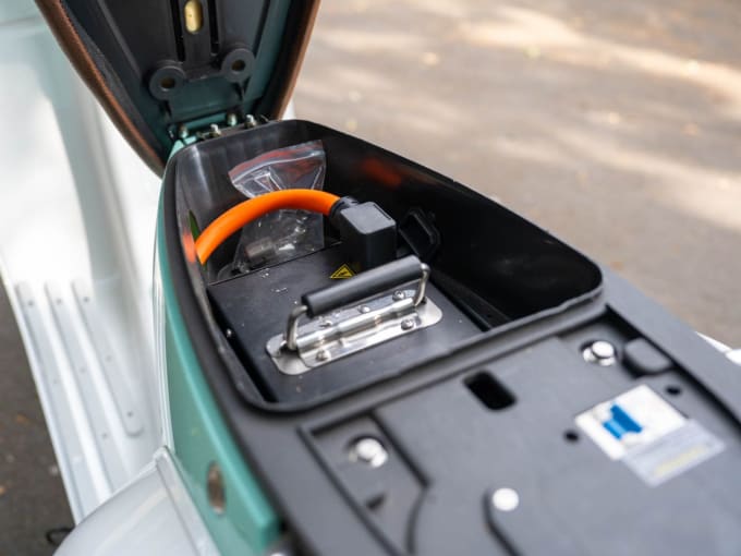 2025 Velo Ev 3000