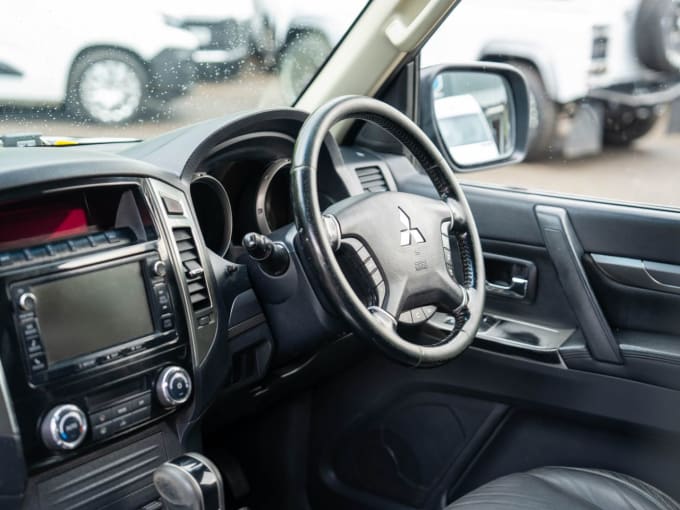 2025 Mitsubishi Shogun