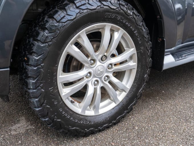 2025 Mitsubishi Shogun