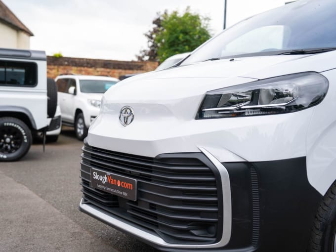 2025 Toyota Proace
