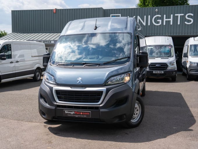 2025 Peugeot Boxer