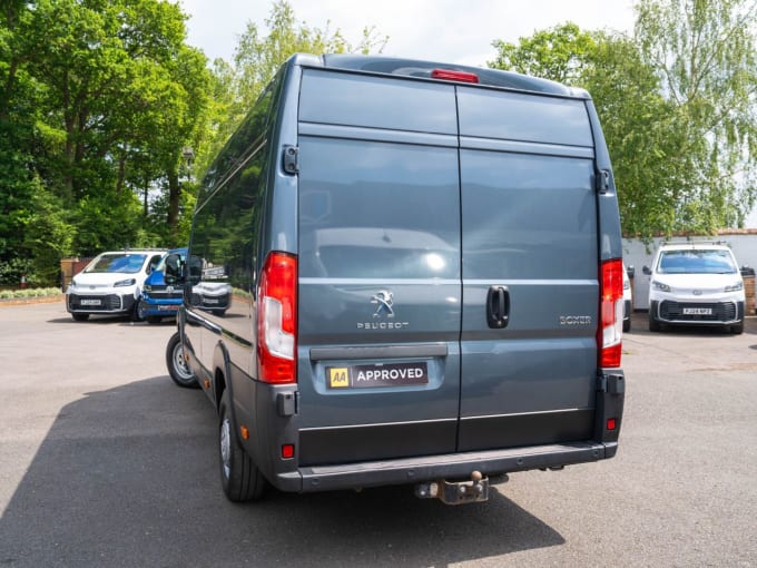 2025 Peugeot Boxer