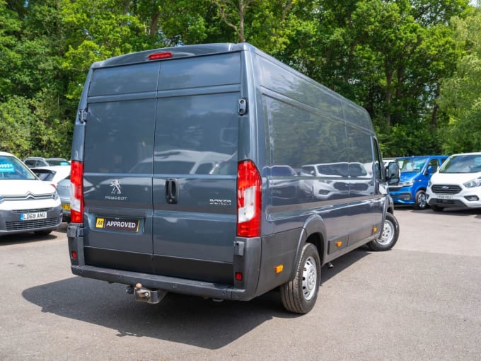 2025 Peugeot Boxer