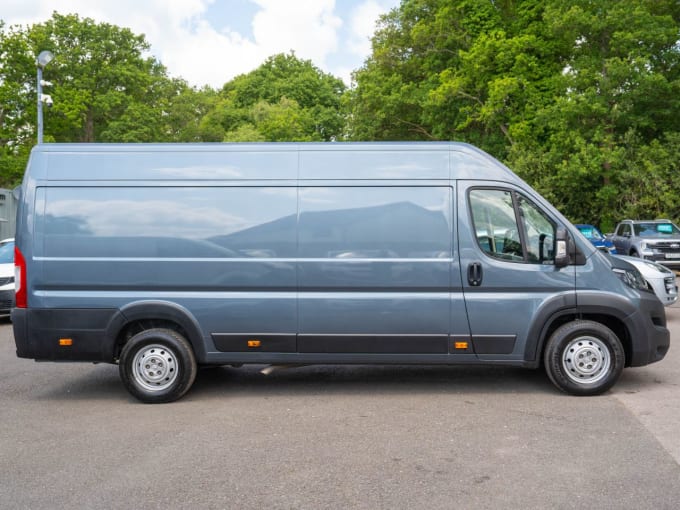 2025 Peugeot Boxer