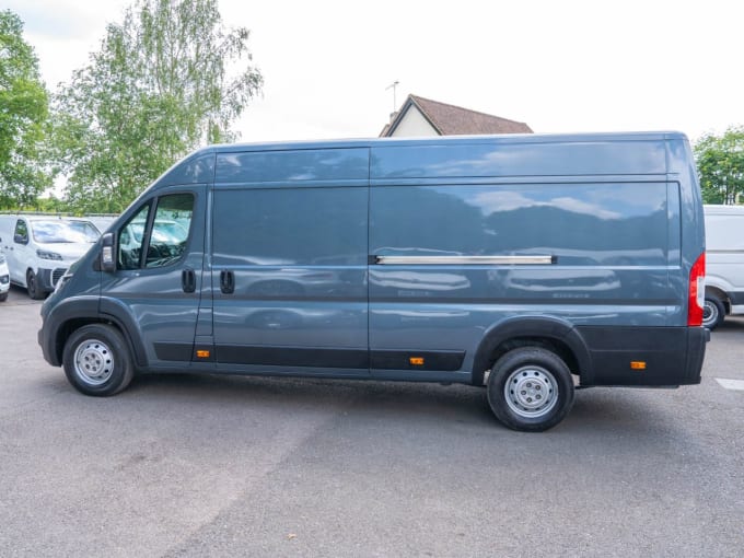 2025 Peugeot Boxer