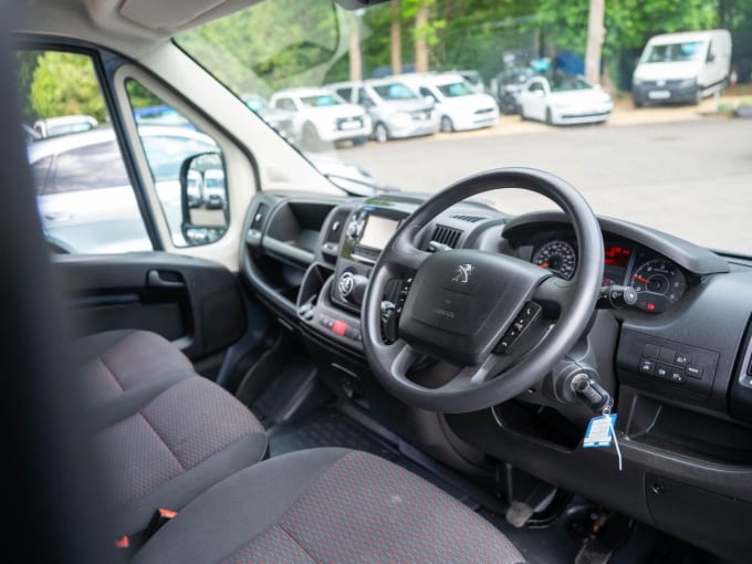 2025 Peugeot Boxer