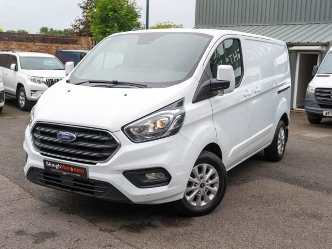 2025 Ford Transit Custom
