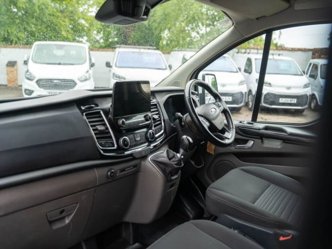 2025 Ford Transit Custom