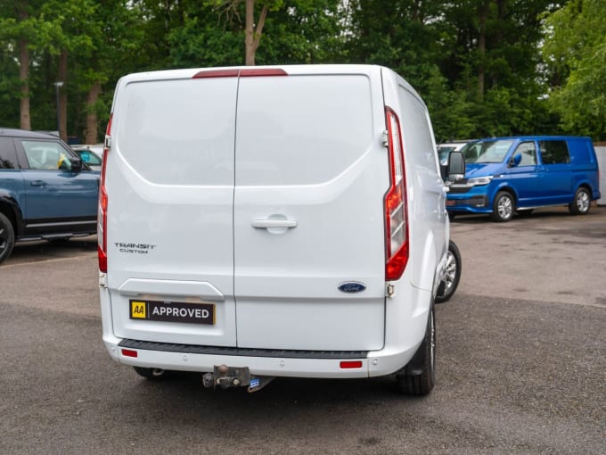 2025 Ford Transit Custom