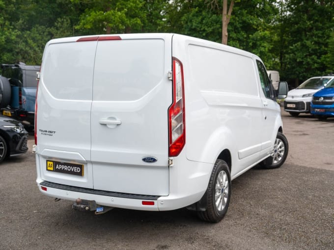 2025 Ford Transit Custom