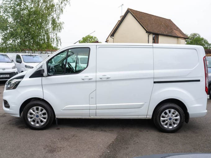 2025 Ford Transit Custom