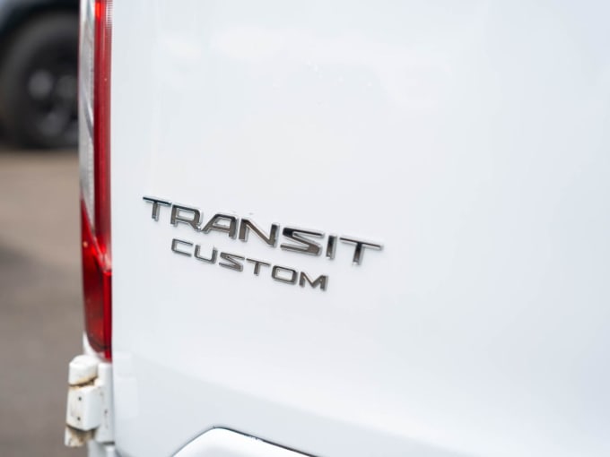 2025 Ford Transit Custom